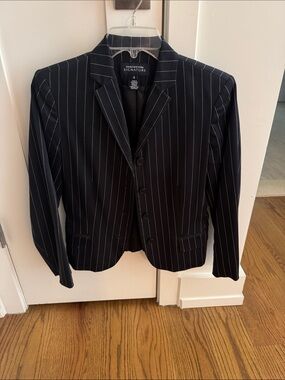 Fitted Jones NY signature fitted blazer sz 4